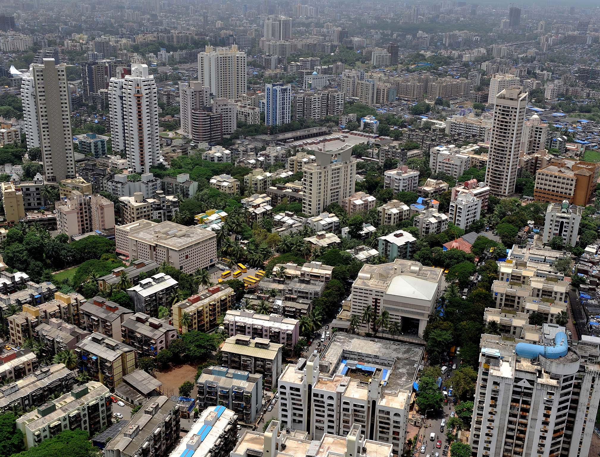 Мумбаи сити индия он трек. Мумбай Индия. Мумбаи агломерация. Город Мумбаи Индия. Мумбаи Мегаполис.