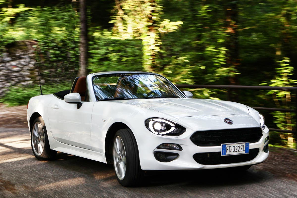 Review Fiat 124 Spider 1 4 Classica The Independent The Independent