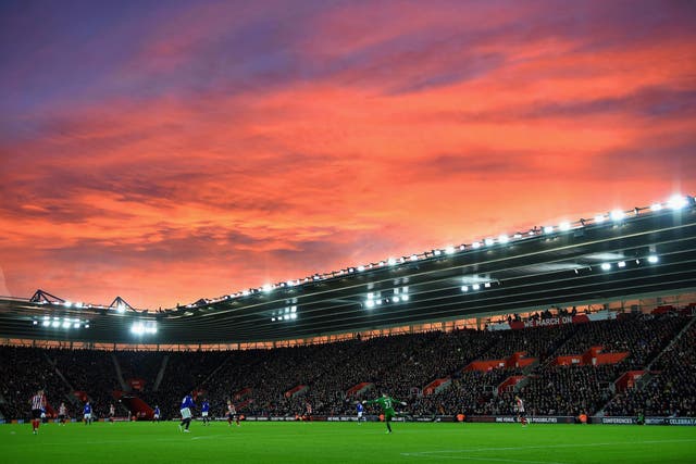 The sun sets during the Barclays Premier League match between Southampton and Everton at St Mary's Stadium on December 20, 2014 in Southampton, England