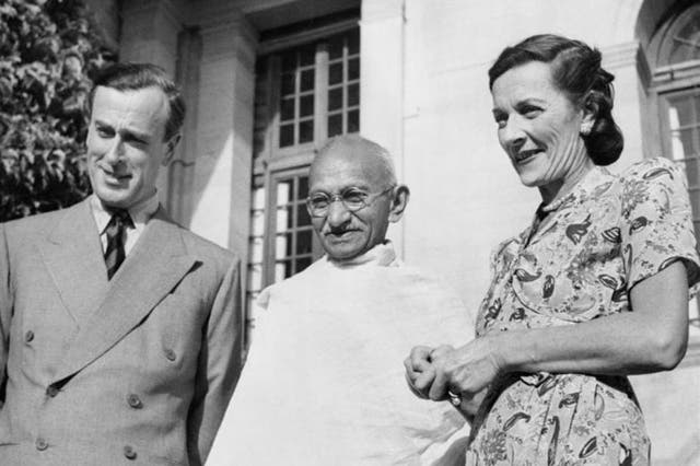 Mahatma Gandhi with Lord and Lady Mountbatten in 1947