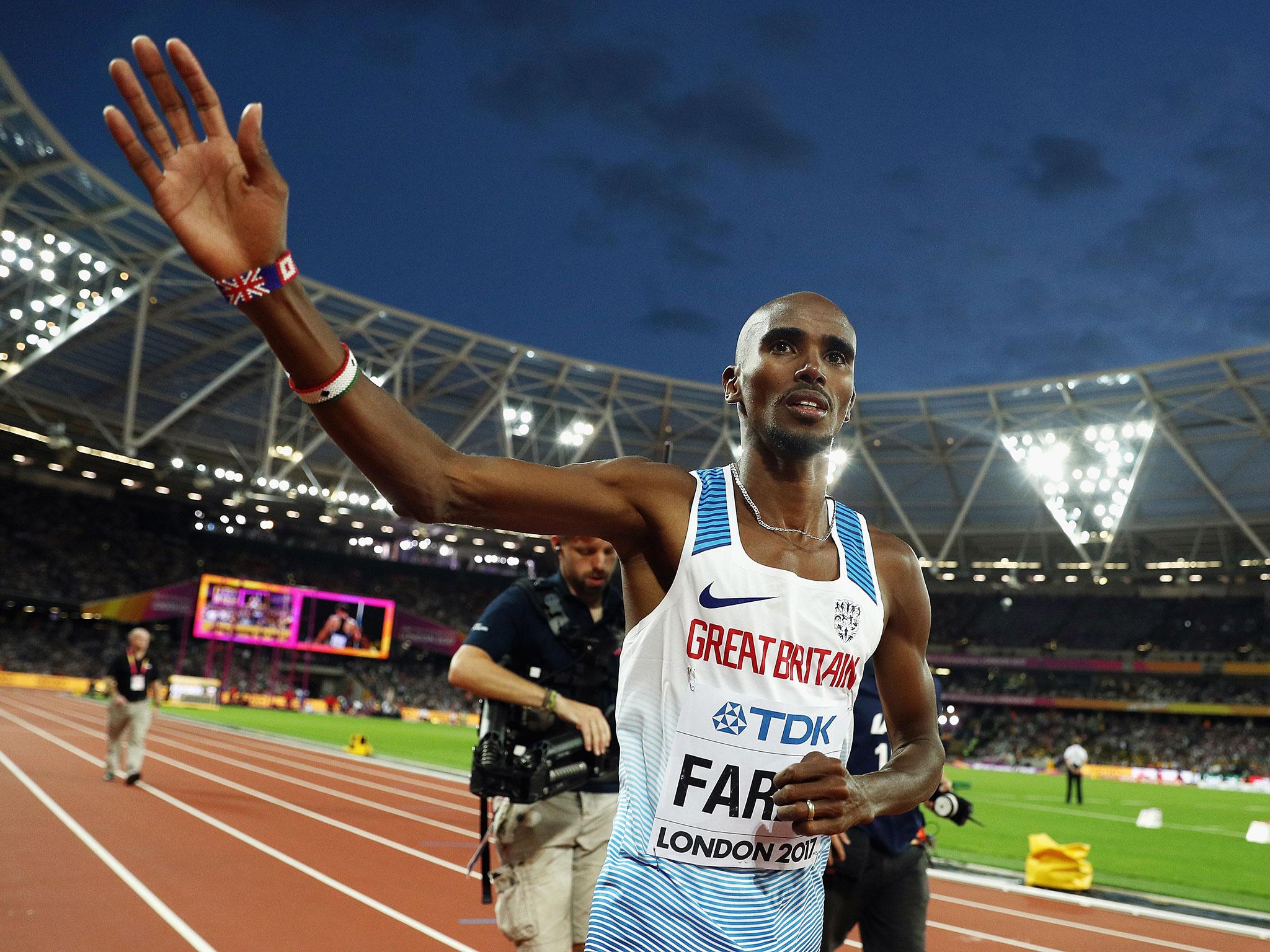 &#13;
Farah waves goodbye to the crown in London &#13;