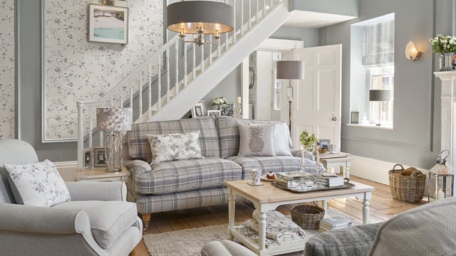 How To Personalise Your Living Room, Laura Ashley Sofa Reviews
