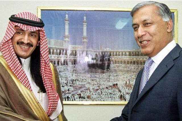 Prince Turki bin Bandar, who disappeared from Paris in late 2015, meeting Pakistan’s finance minister in 2003
