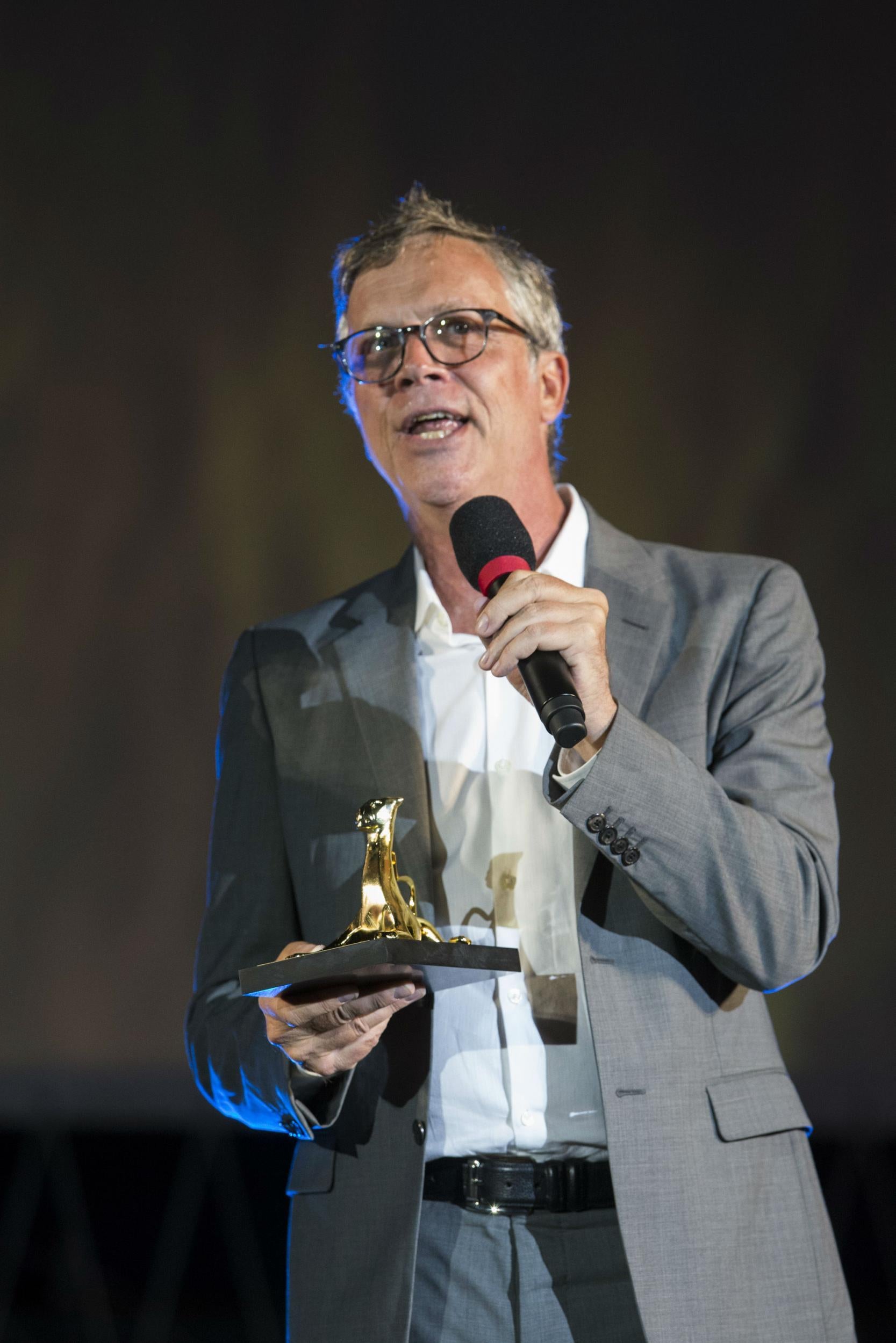 Director Todd Haynes with the Pardo d’Onore Manor at the Locarno Film Festival