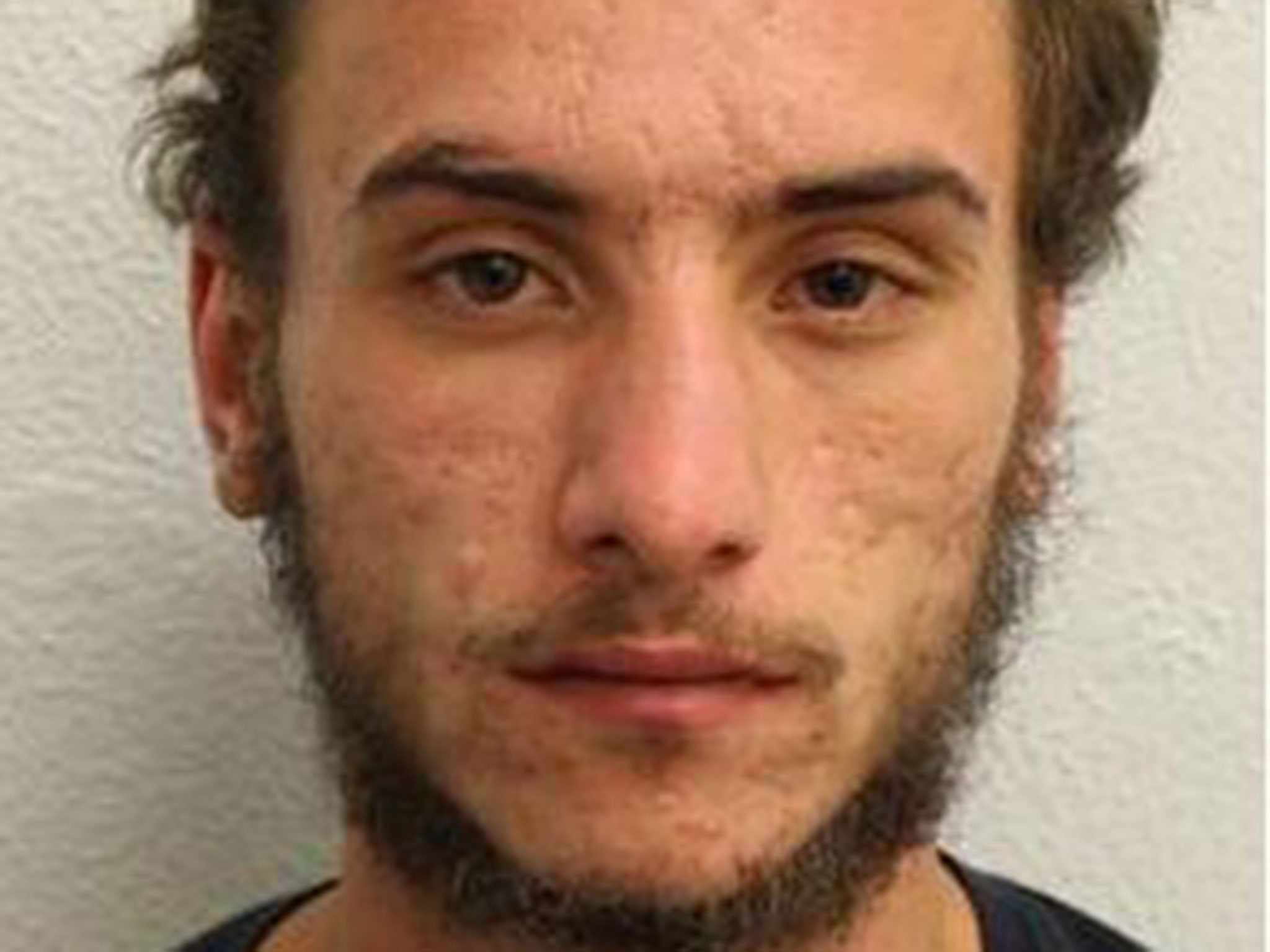Homeless man jailed for carrying bleach as &apos;offensive weapon&apos; in London