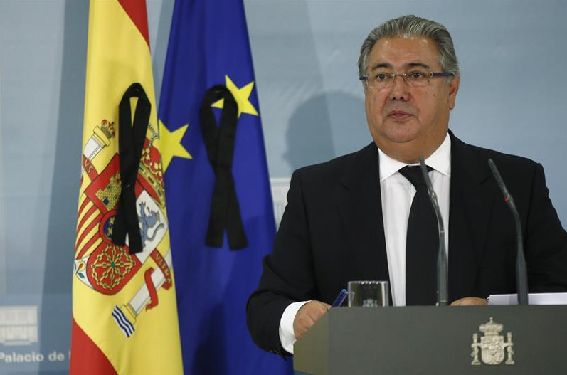 The Spanish interior minister gave a press conference on Saturday morning