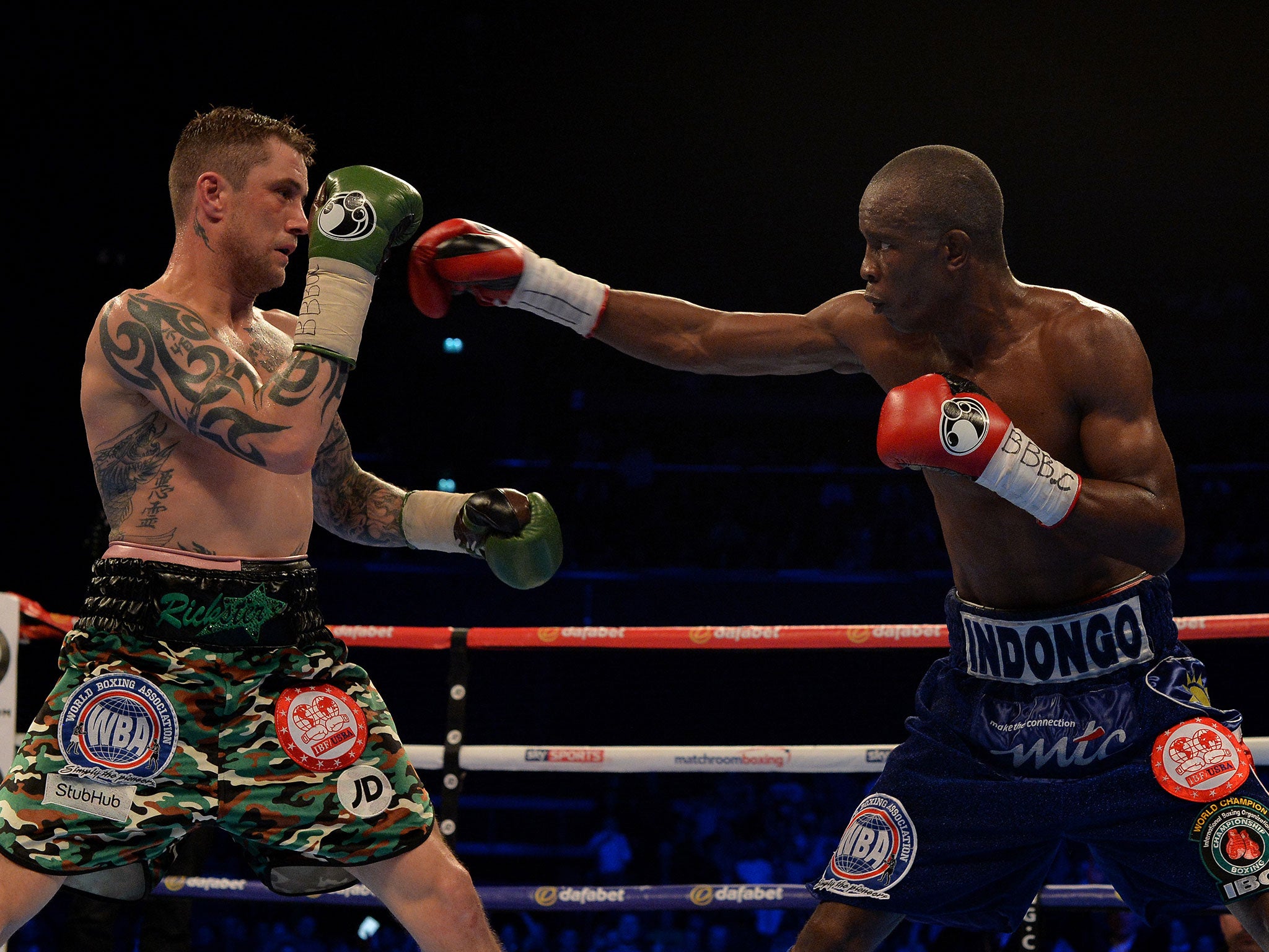 Julius Indongo in action against Ricky Burn