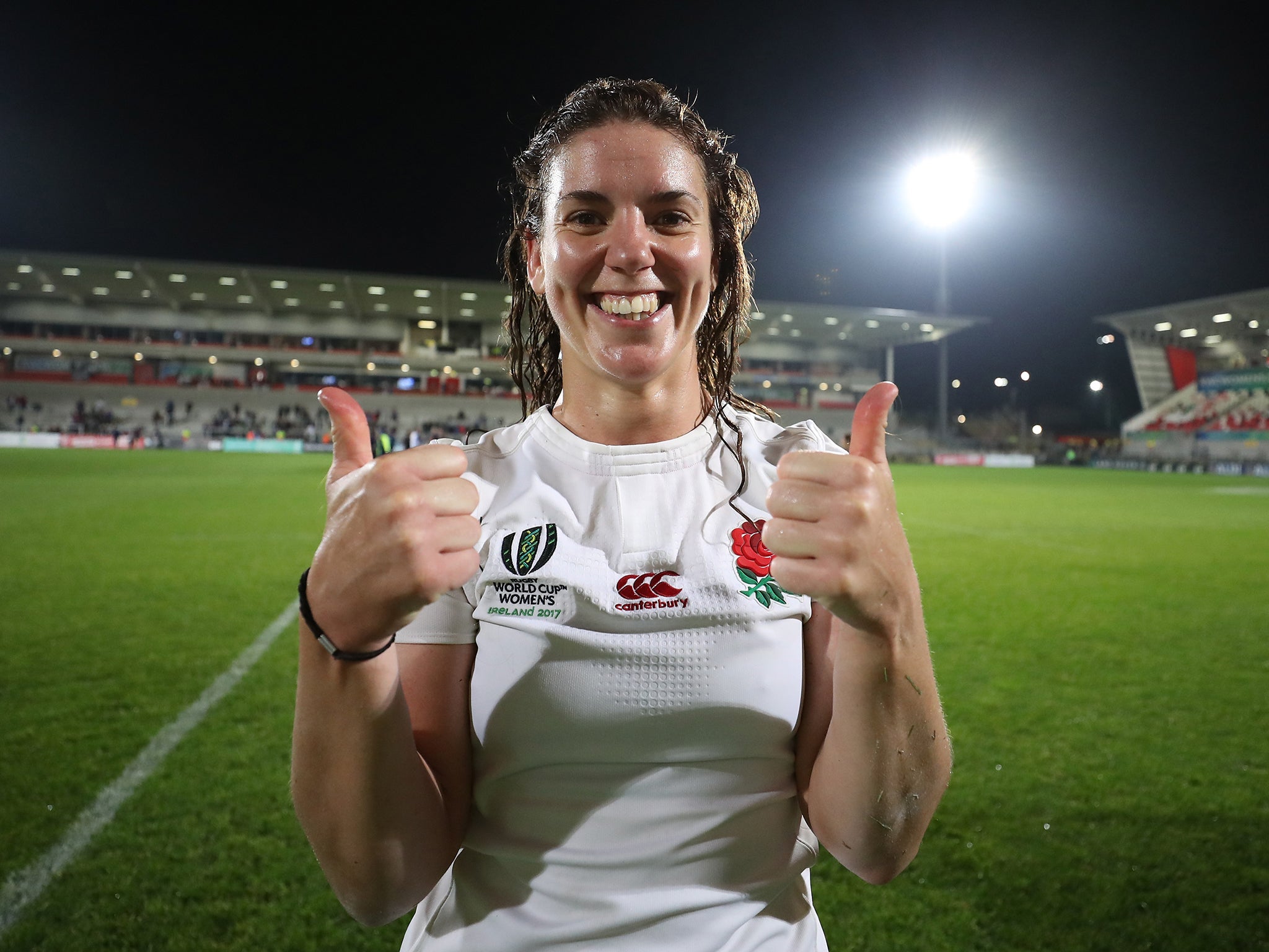 Sarah Hunter believes England can defeat New Zealand to retain their World Cup crown