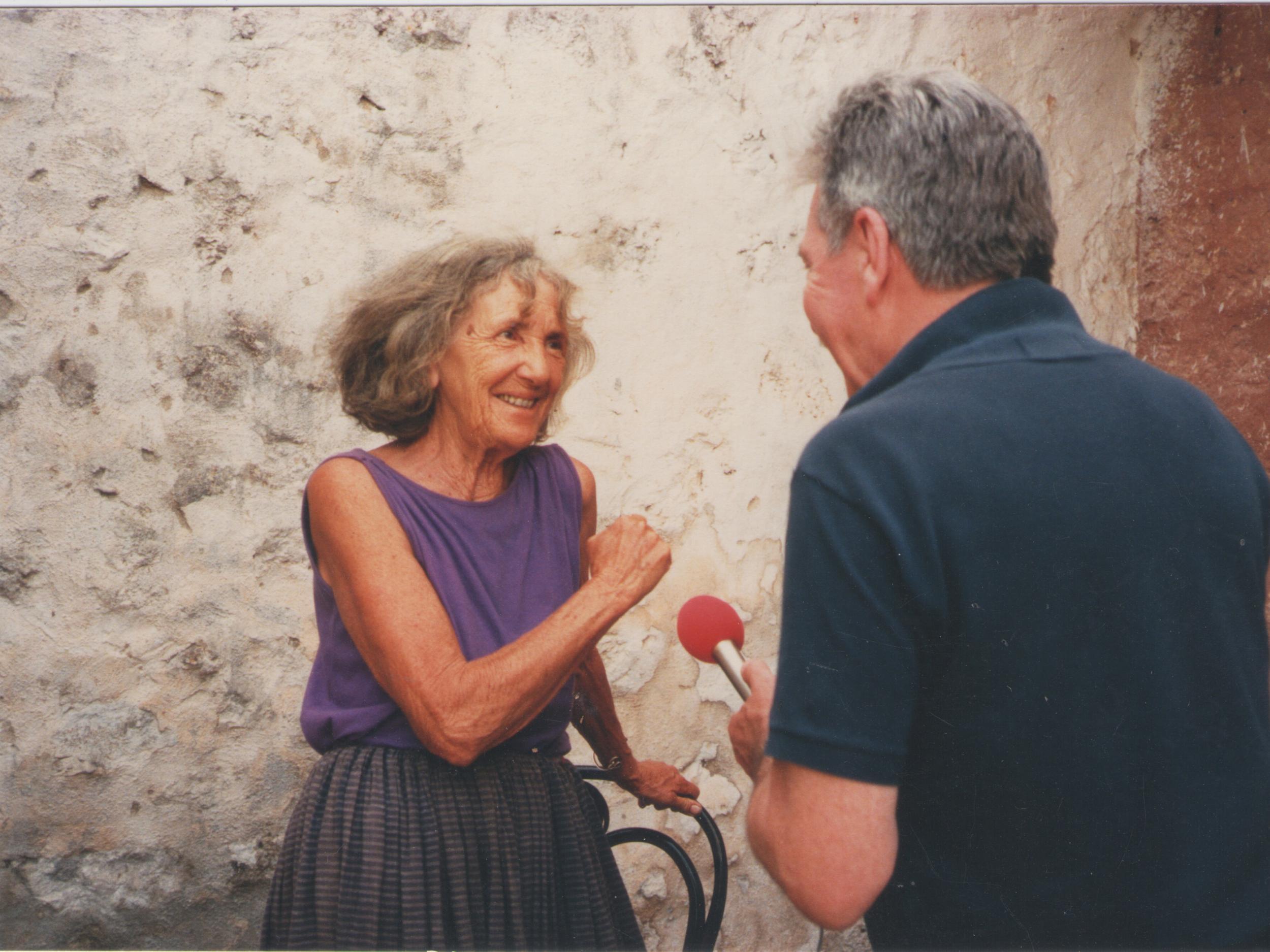 Gray chose to settle in Puglia in Italy where she died in 2005