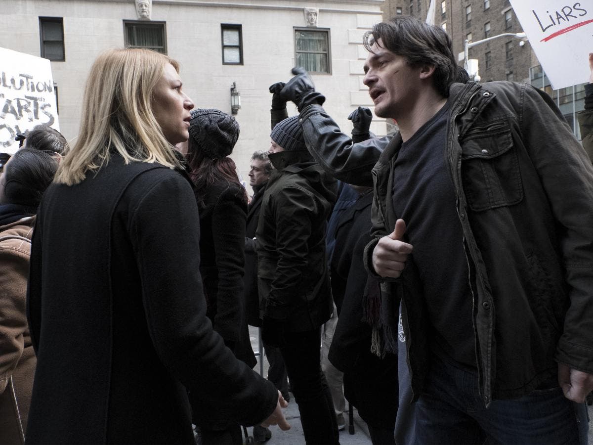 Homeland Creator Responds To Furious Open Letter From Fans Criticising Death Of Main Character The Independent The Independent