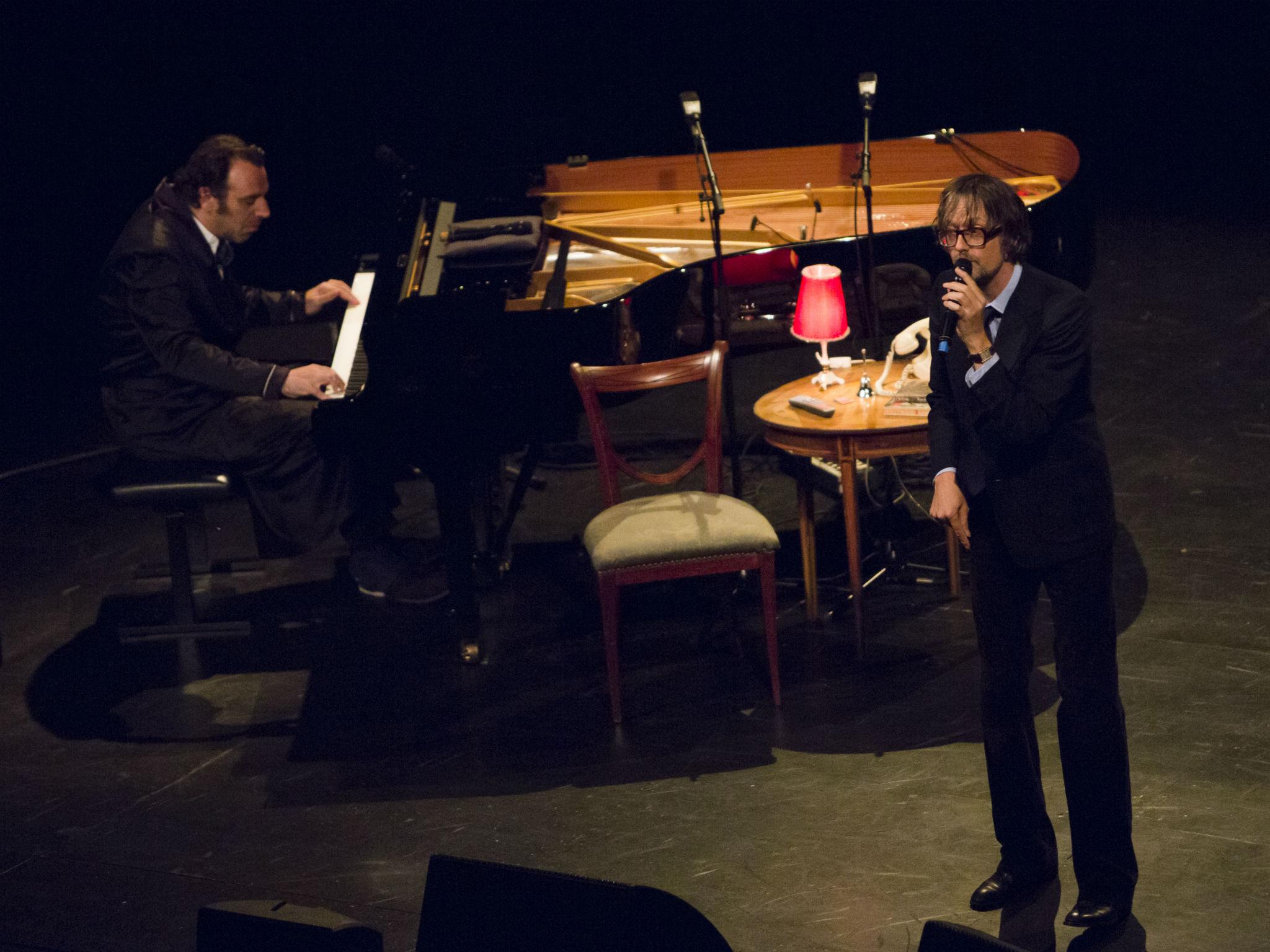 Jarvis Cocker and Chilly Gonzales perform 'Room 29' at the Edinburgh Festival