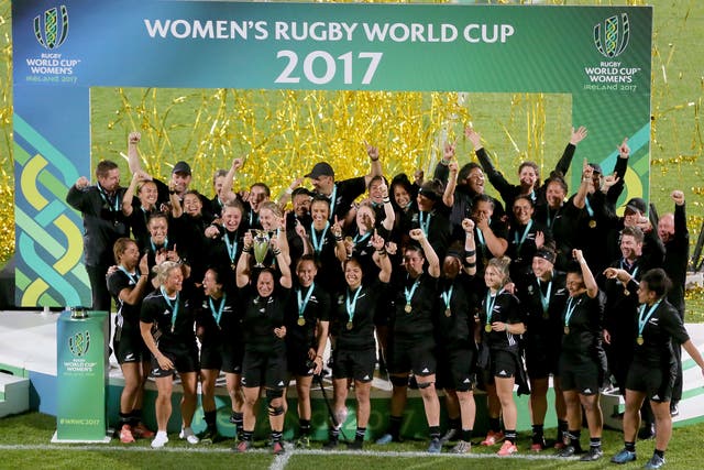New Zealand celebrate winning the Women's Rugby World Cup