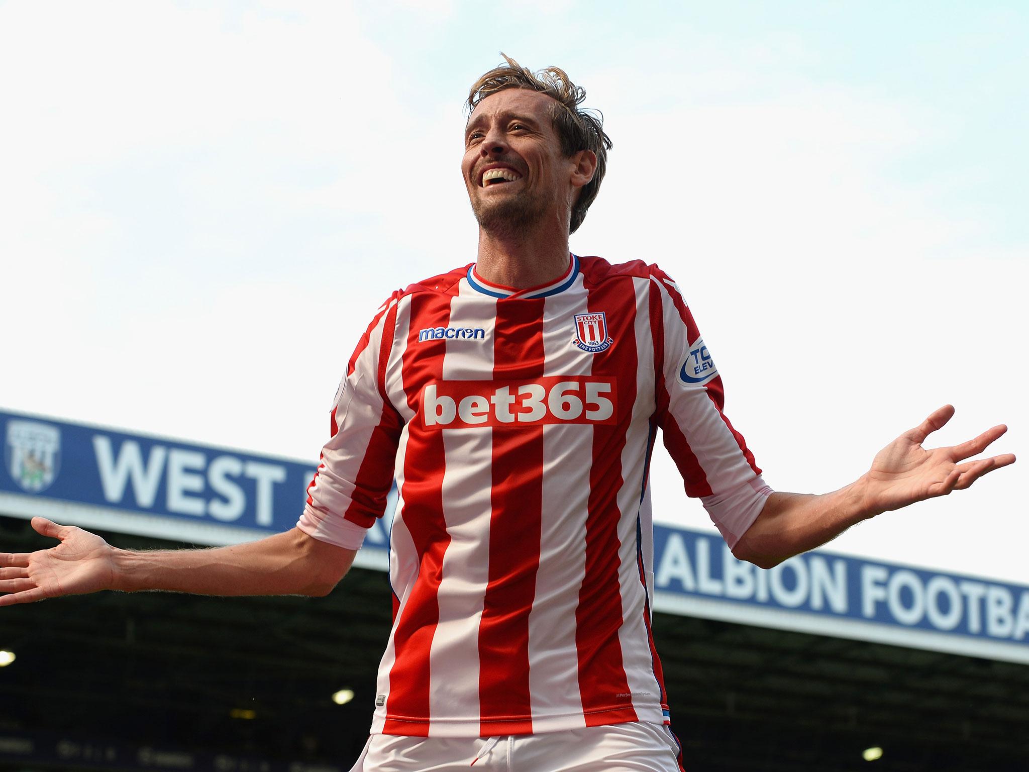 Peter Crouch has penned a fresh one-year deal with the Potters