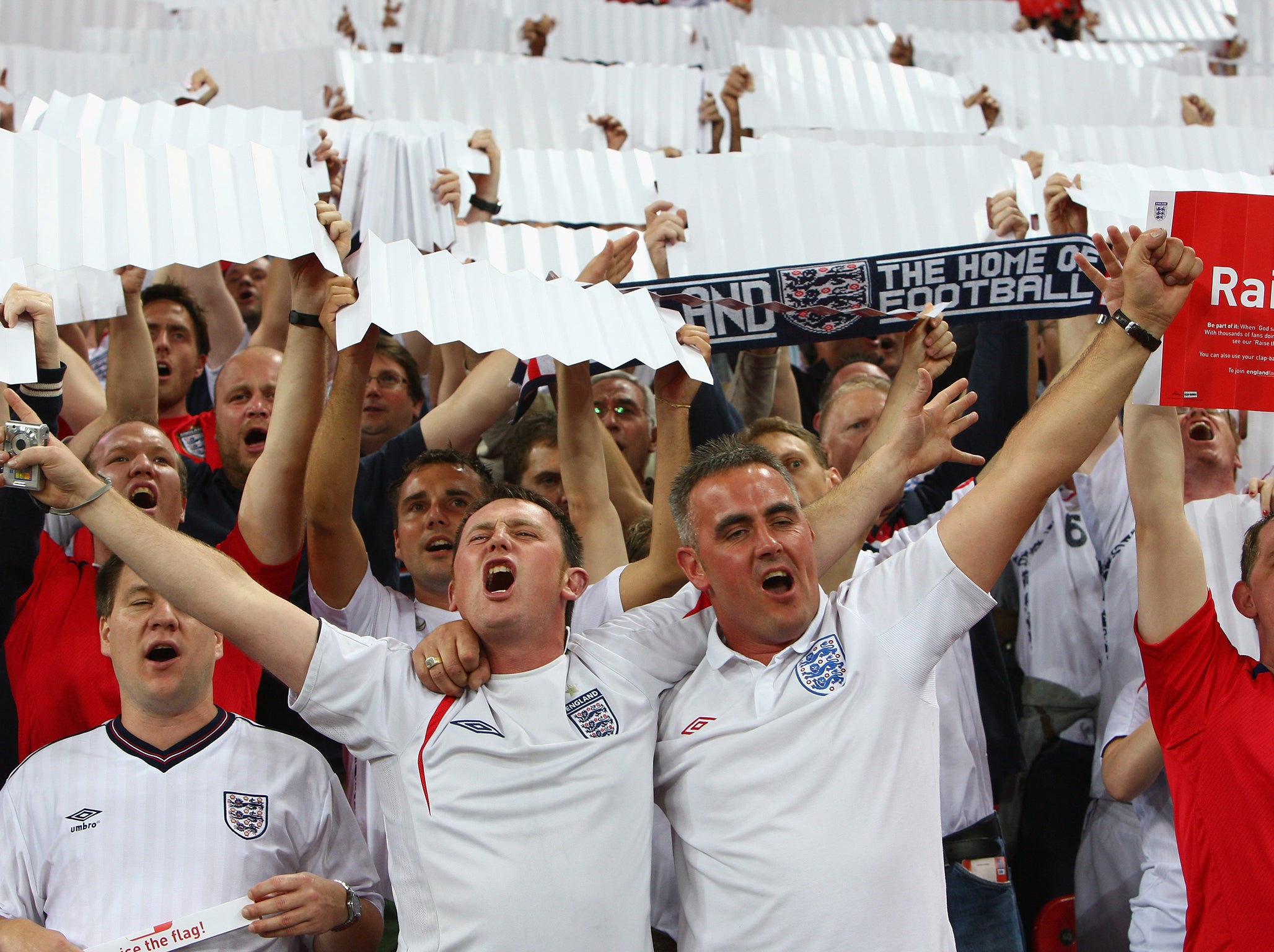 Southgate wants to see the Wembley crowd on their feet