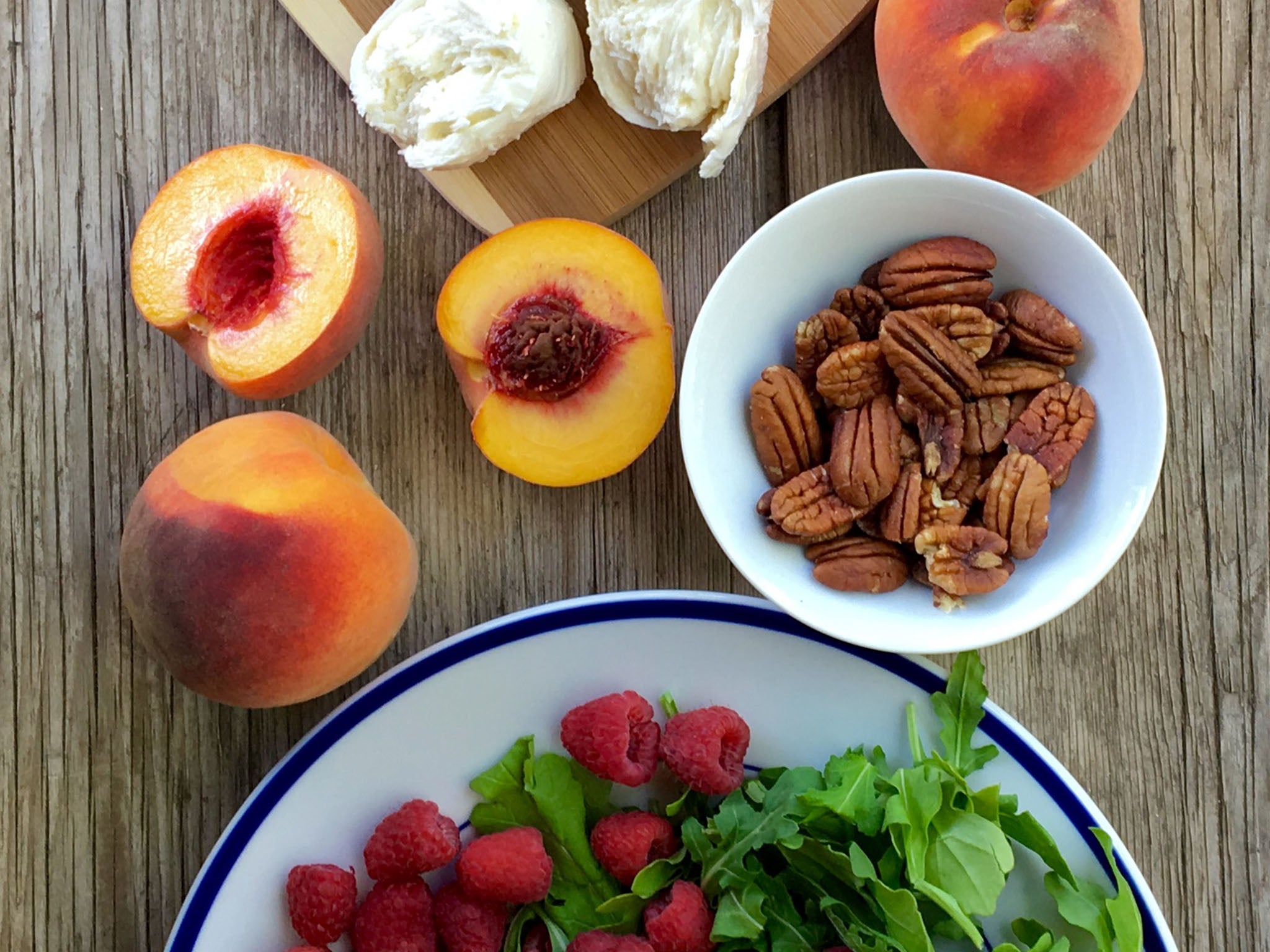 Grilled ripe peaches will steal the show