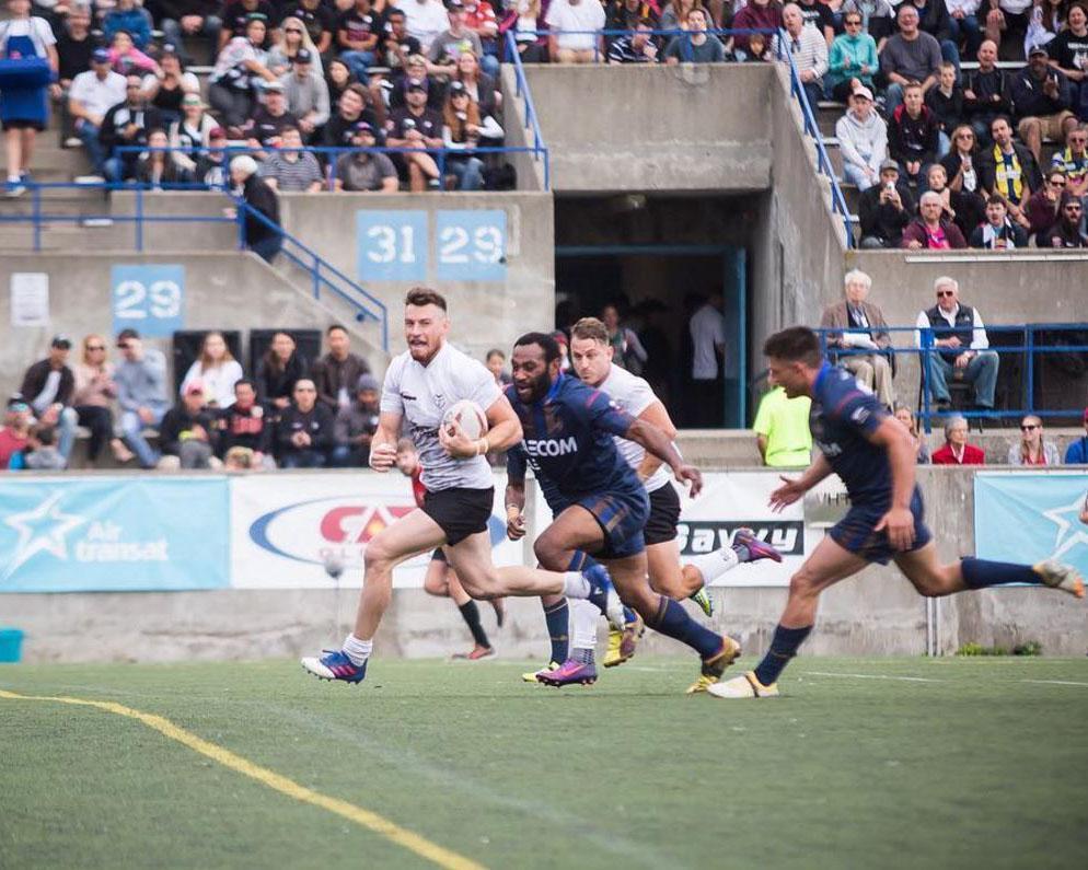 Blake Wallace runs in a try for Toronto Wolfpack