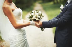 Newlyweds more likely to gain weight, scientists find