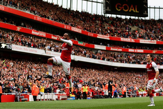 Alexandre Lacazette celebrates his goal for Arsenal