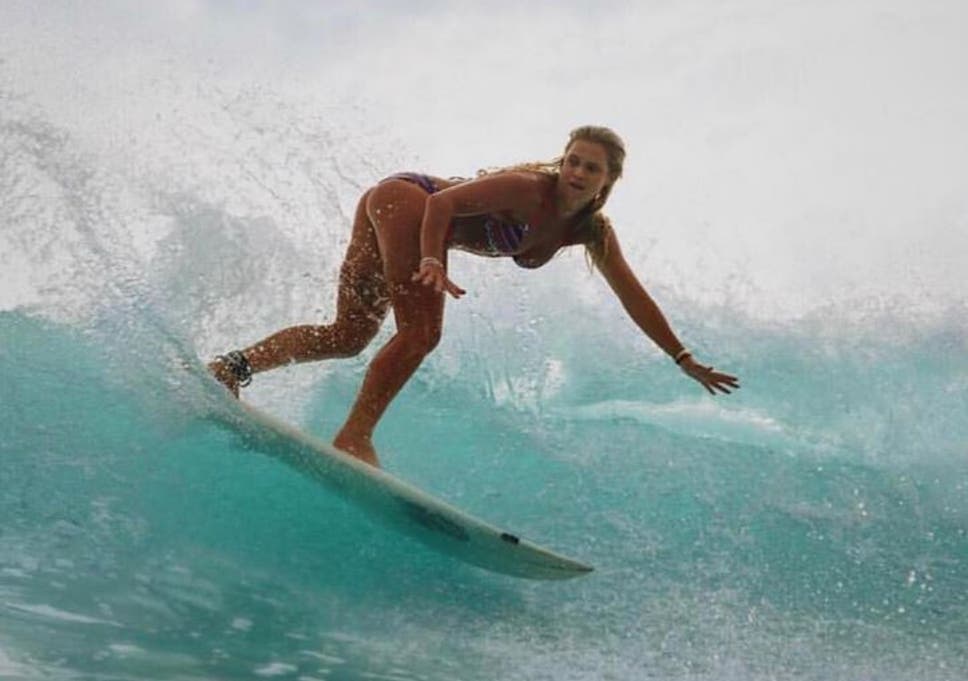 The Fabulous Life Of 22 Year Old British Surfer Laura Crane