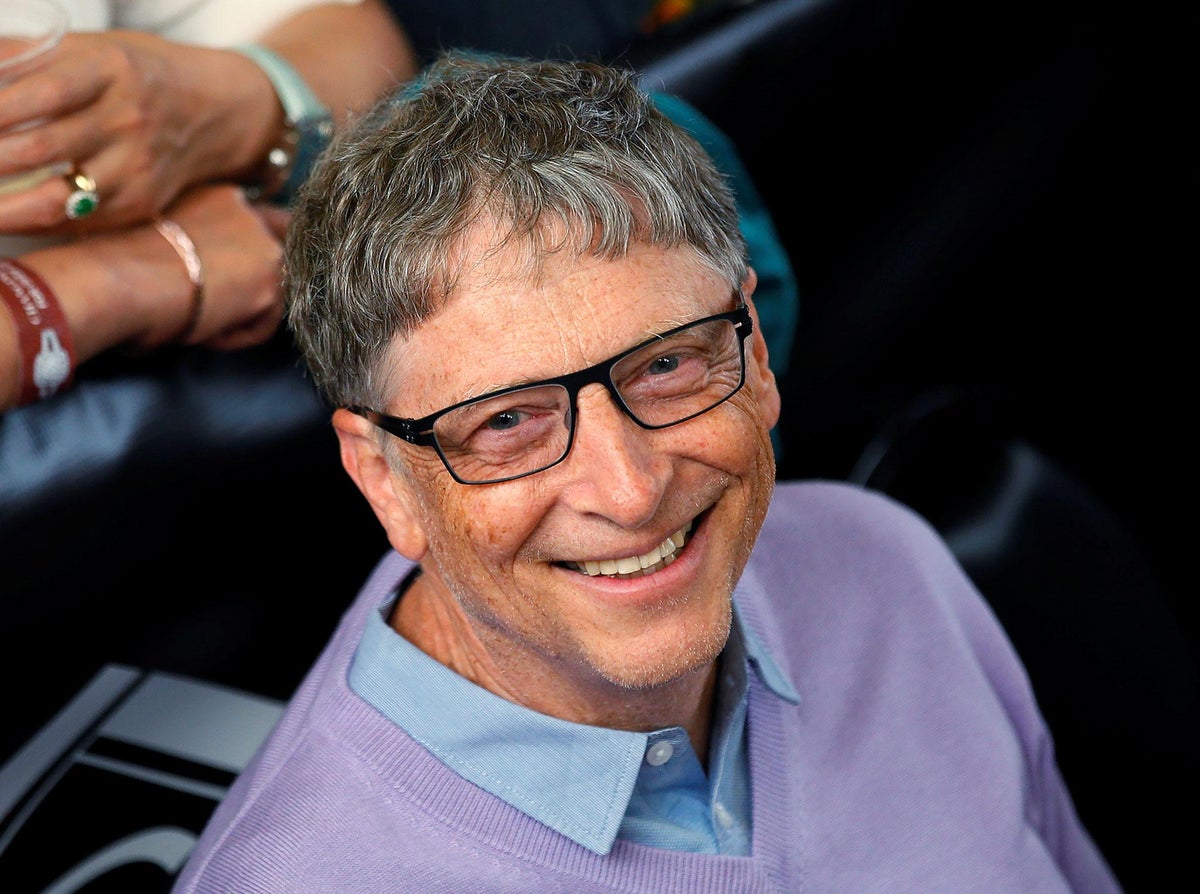 No No Iphone Bill Gates Chooses Android Over Apple Phones The Independent The Independent
