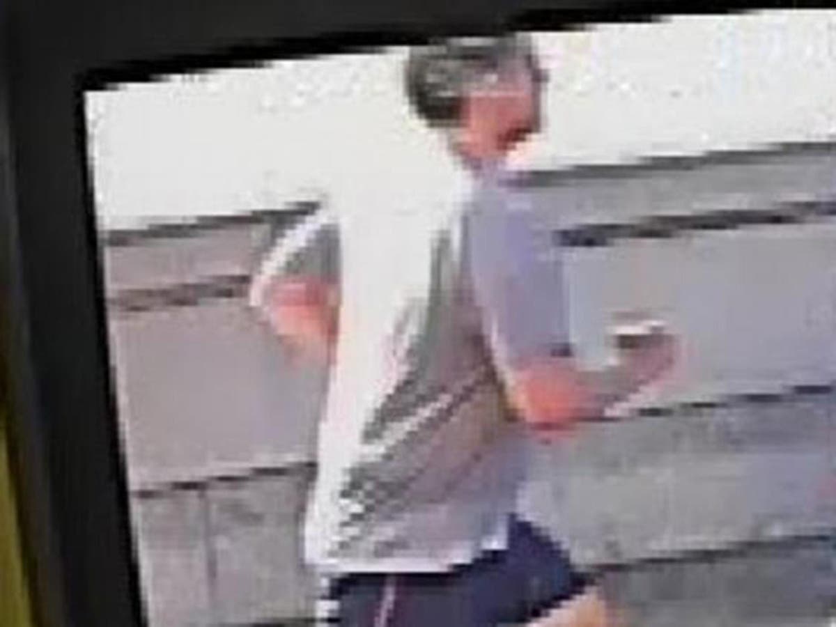 Police close investigation into Putney Bridge jogger who pushed woman in front of bus on London street