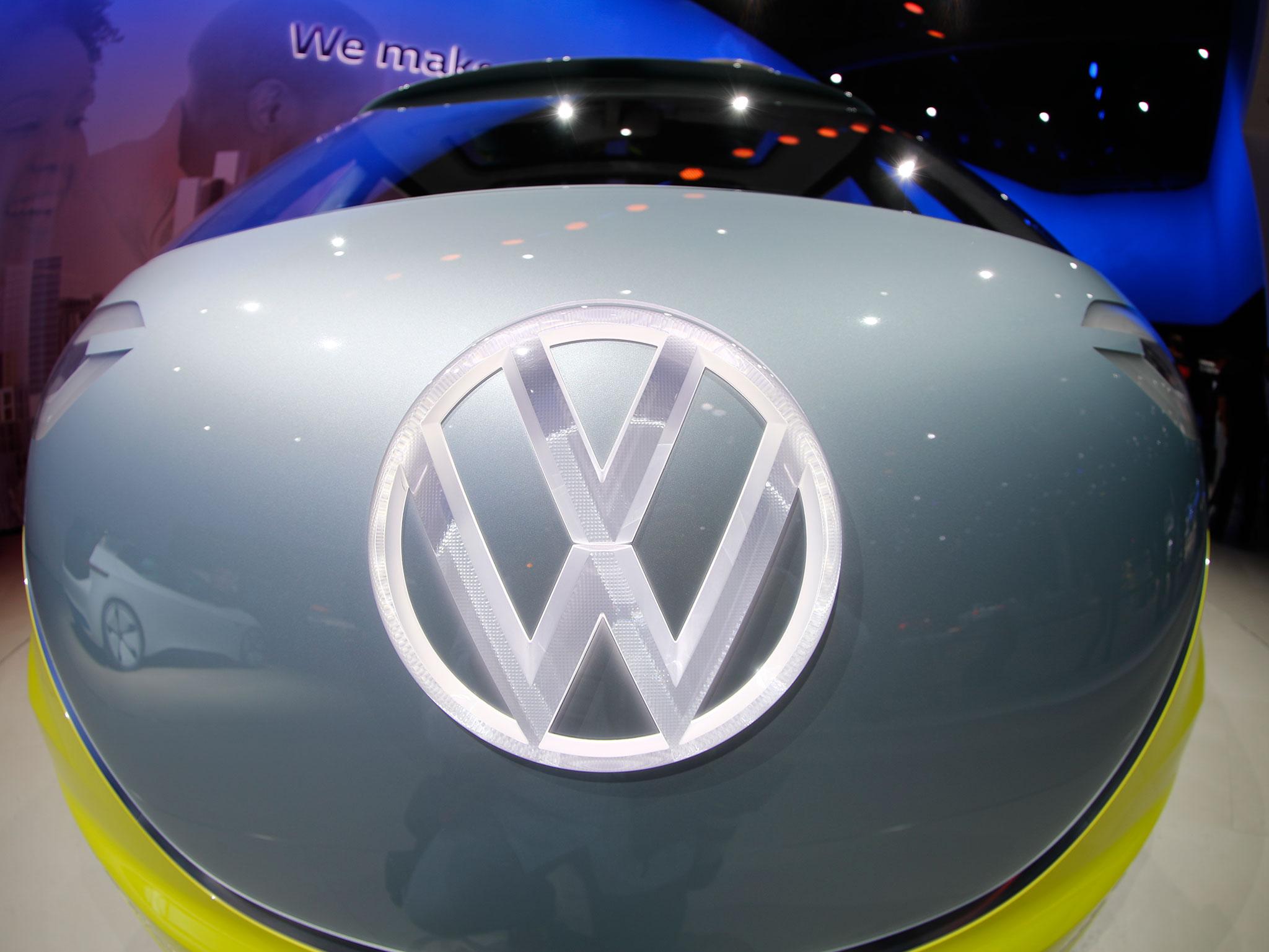 will VW introduce more than 10 fully or partly battery-powered cars in China by 2020