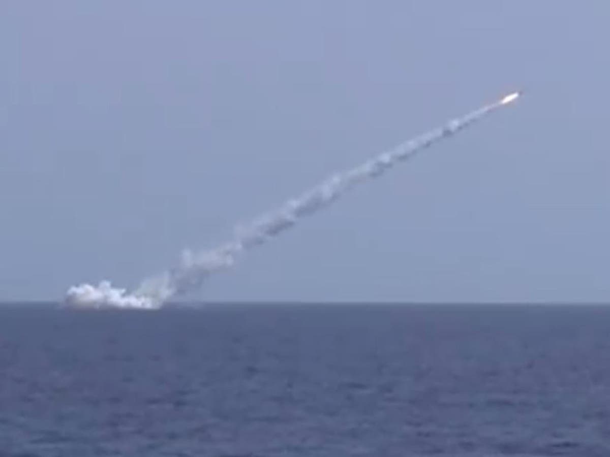 Russian submarines fire seven cruise missiles at Isis militants | The ...