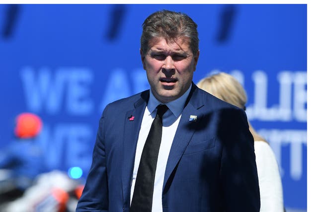 Bjarni Benediktsson has said he hopes to hold fresh elections in November