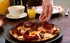 Gordon Ramsay's eggs baked in hash browns with bacon recipe goes viral
