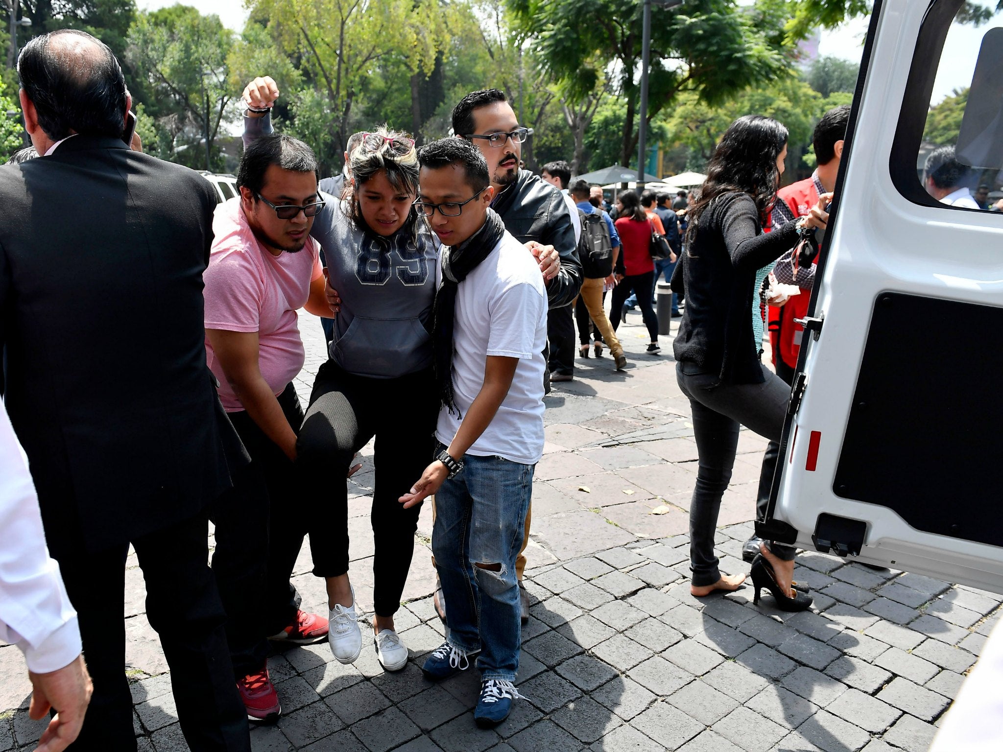 A powerful earthquake has just hit Mexico City