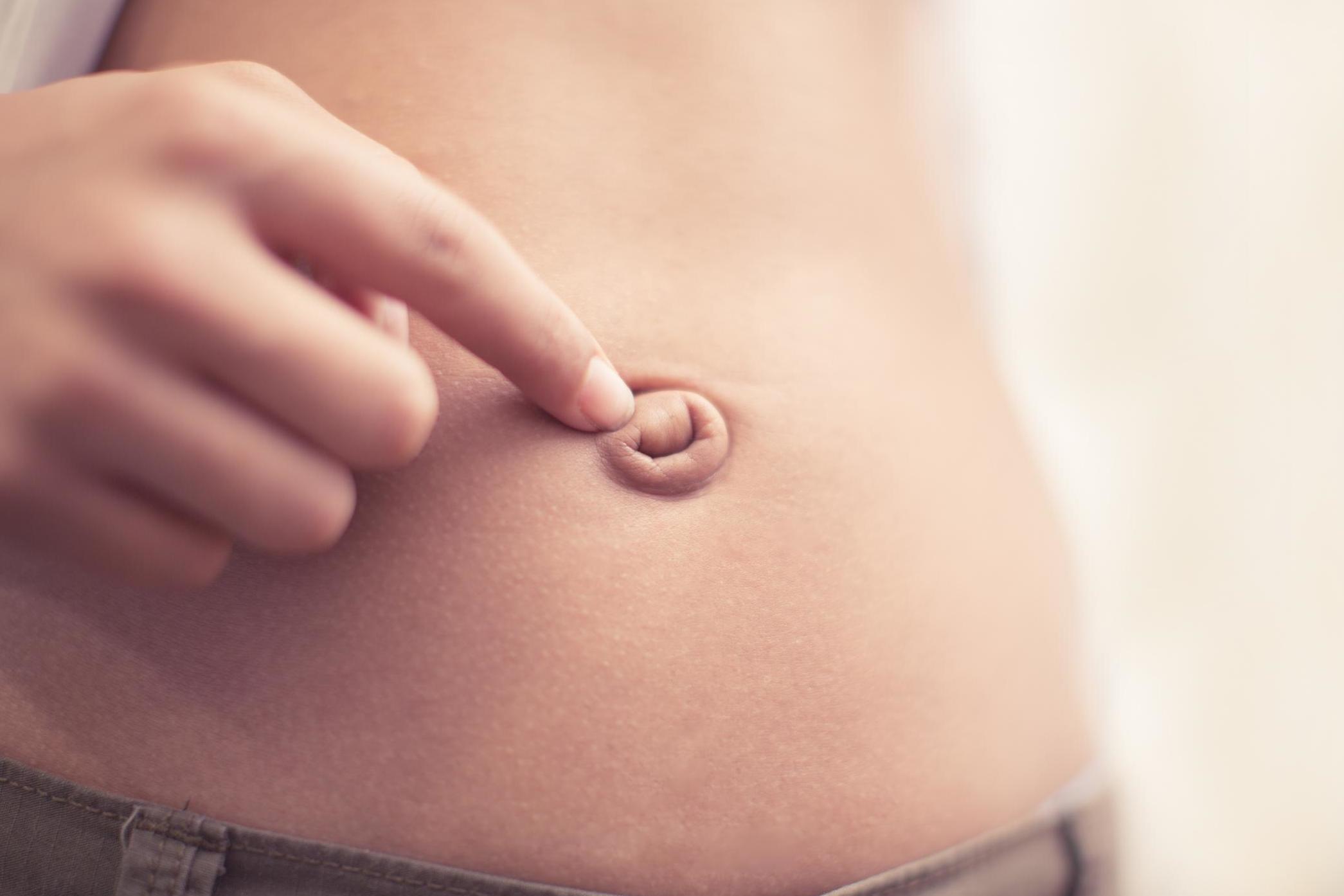 Why touching your belly button makes you need the toilet The