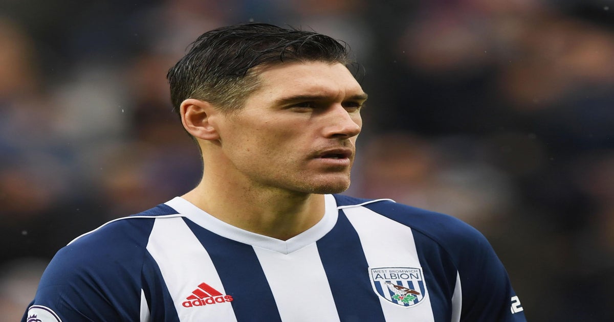 Gareth Barry admits surprise as he prepares to overtake Ryan Giggs'  all-time Premier League appearance record | The Independent | The  Independent