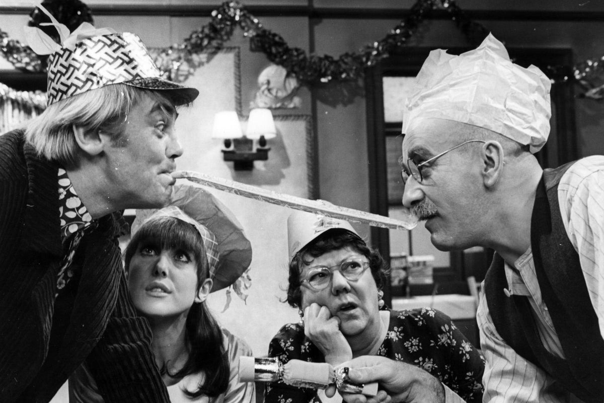 Tony Booth, actor and activist | The Independent | The Independent