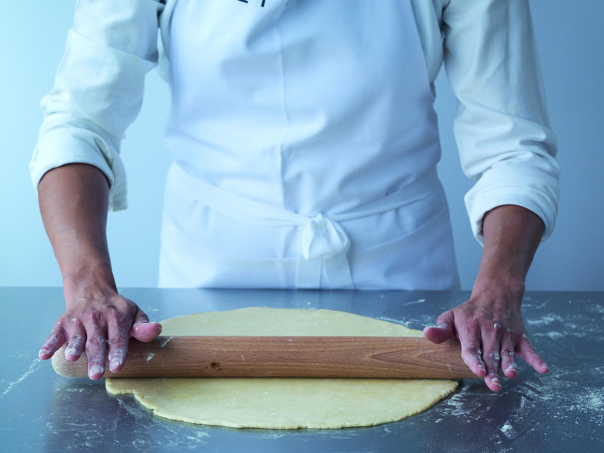 3. Once the pastry is rolled to the required thickness (usually about 3mm), it should be an even thickness and circular in shape with no excessive cracking at the edges