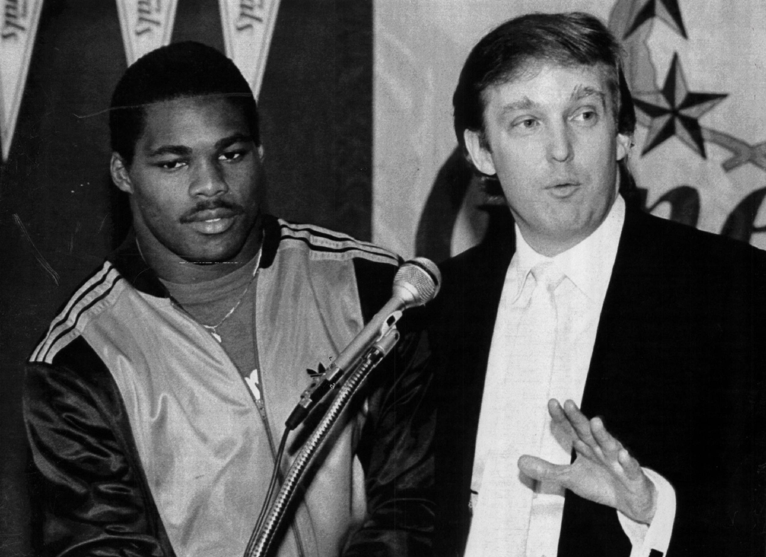 Donald Trump announces a signing during his time as owner of the New Jersey Generals, in 1983 
