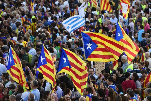 Catalan pro-independence groups are campaigning for a 'Yes' vote in the 1 October referendum