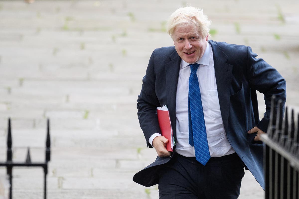 Tory Conference Boris Johnson calls for a rise in the minimum wage