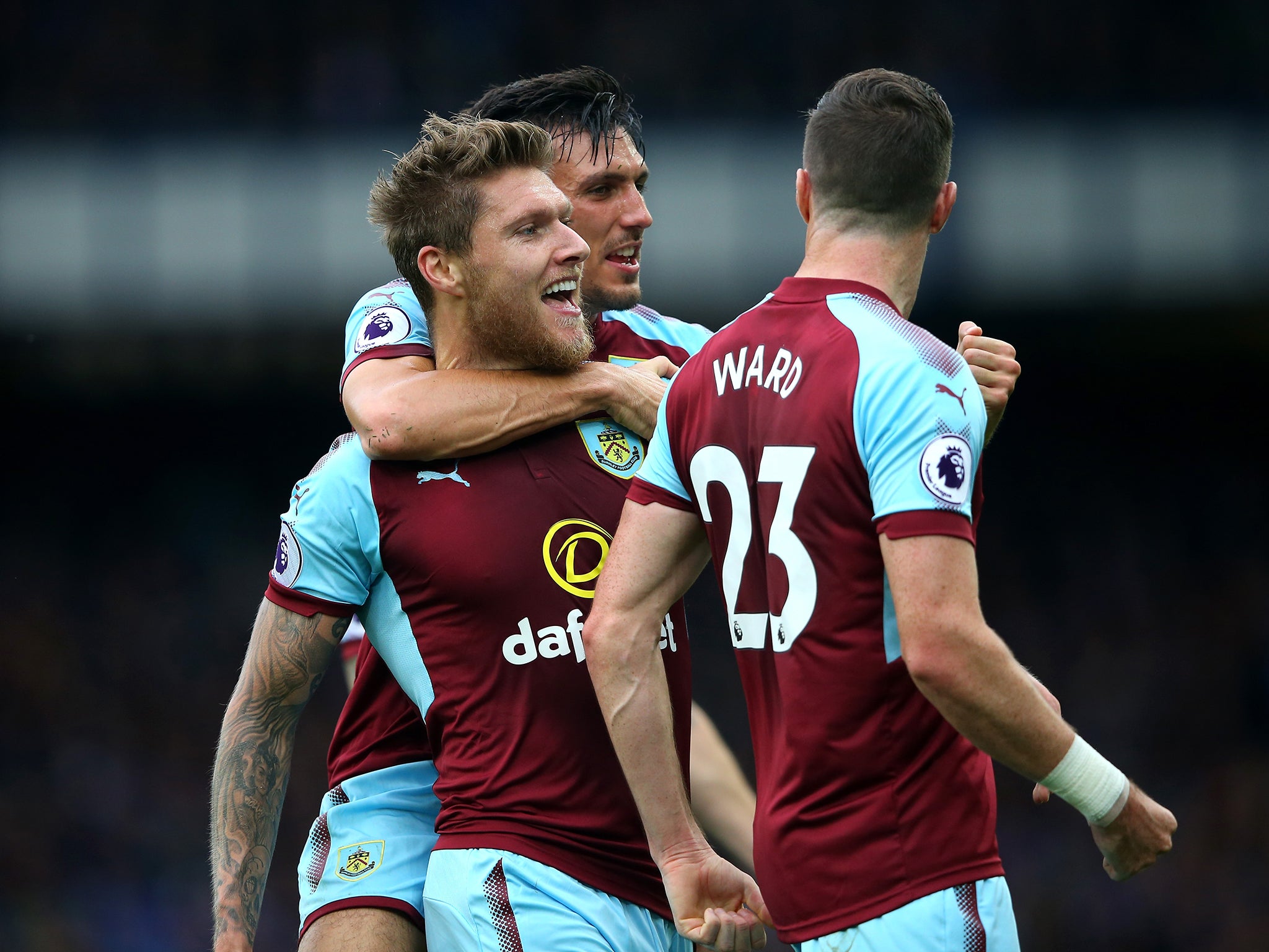 Jeff Hendrick secured a 1-0 victory for Burnley at Everton