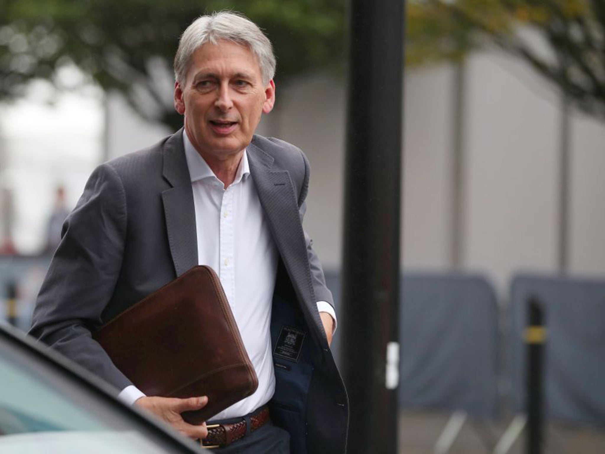 Philip Hammond: 'Irresponsible' to spend billions on a no deal Brexit now