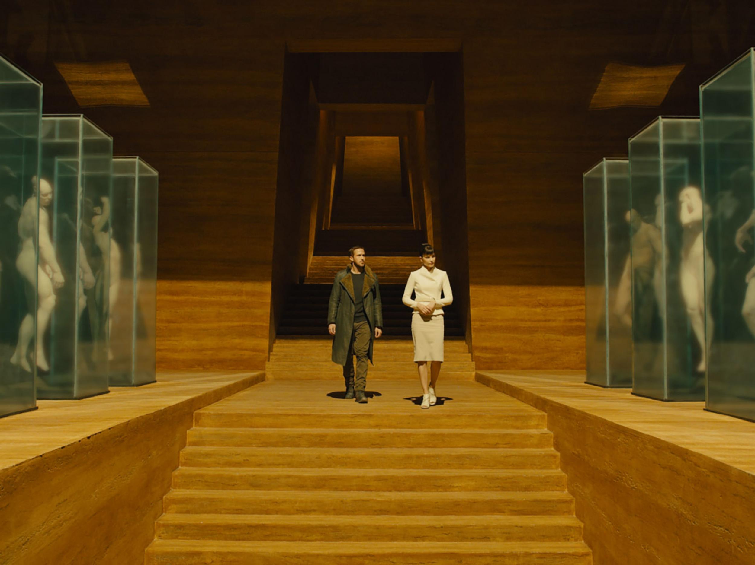 The Blade Runner 2049 look: Sci-fi brought back down to earth ...