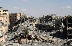 US air strikes kill 18 civilians in Raqqa
