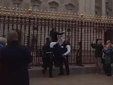 Woman arrested trying to climb into Buckingham Palace 'was drunk'