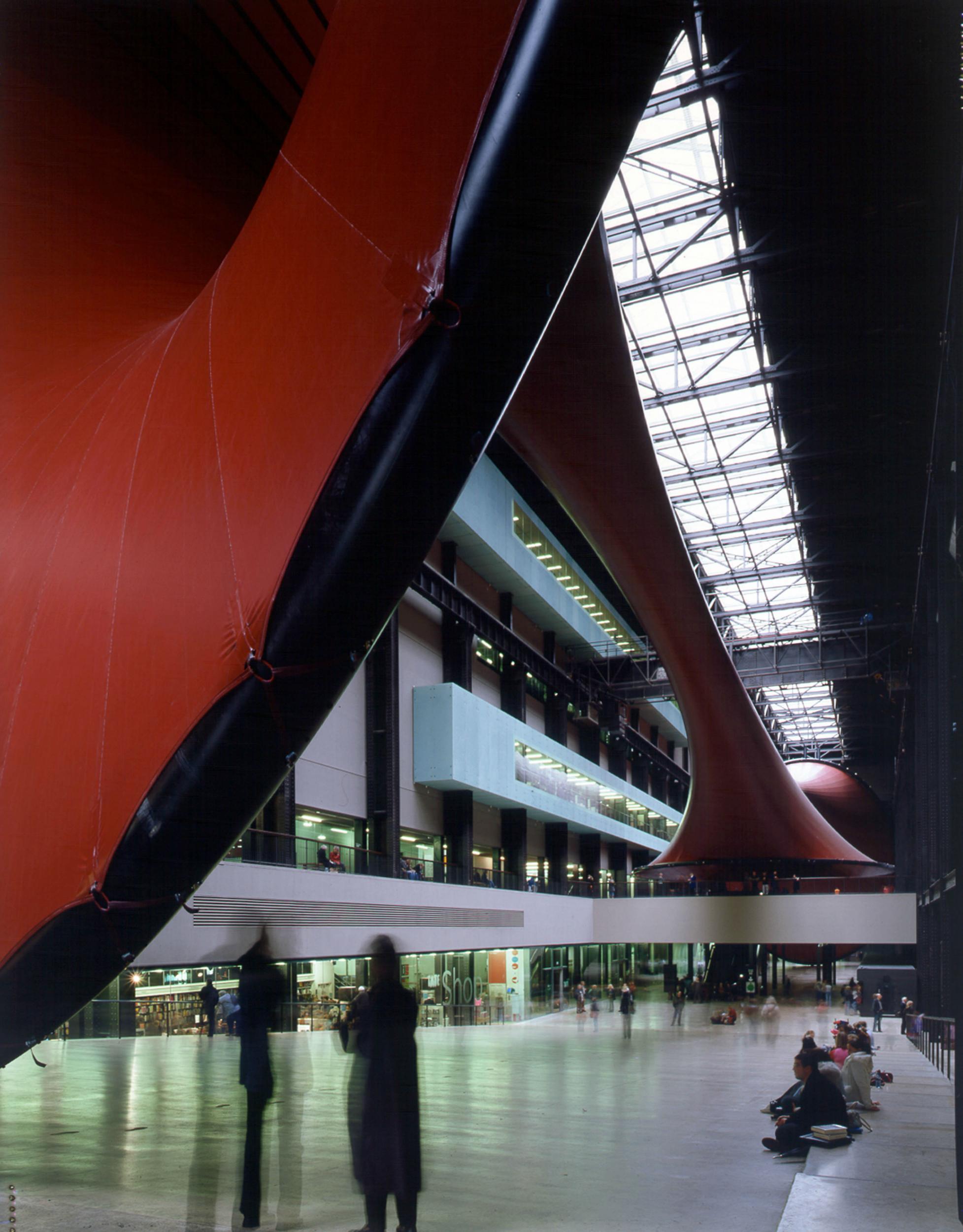 Anish Kapoor’s ’Marsyas‘ was a giant trumpet installed in the Turbine Hall, as art of the Unilever Series 2002 (Tate Photography)