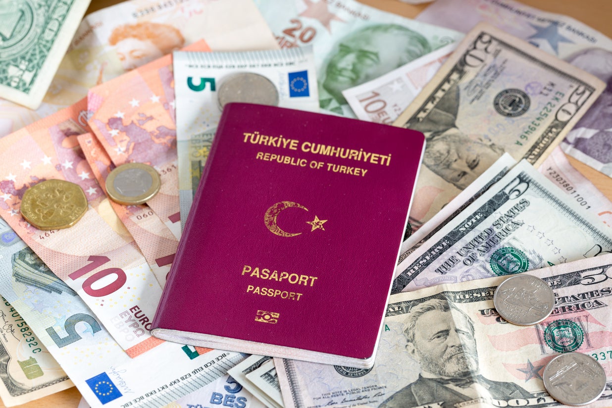 Turkey and the US are denying each other's citizens visas
