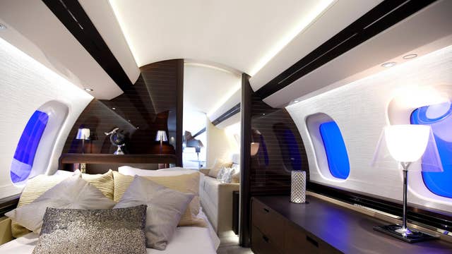 Dutch F 16 Fighter Jet Forced Into Emergency Landing After Shooting Itself The Independent The Independent