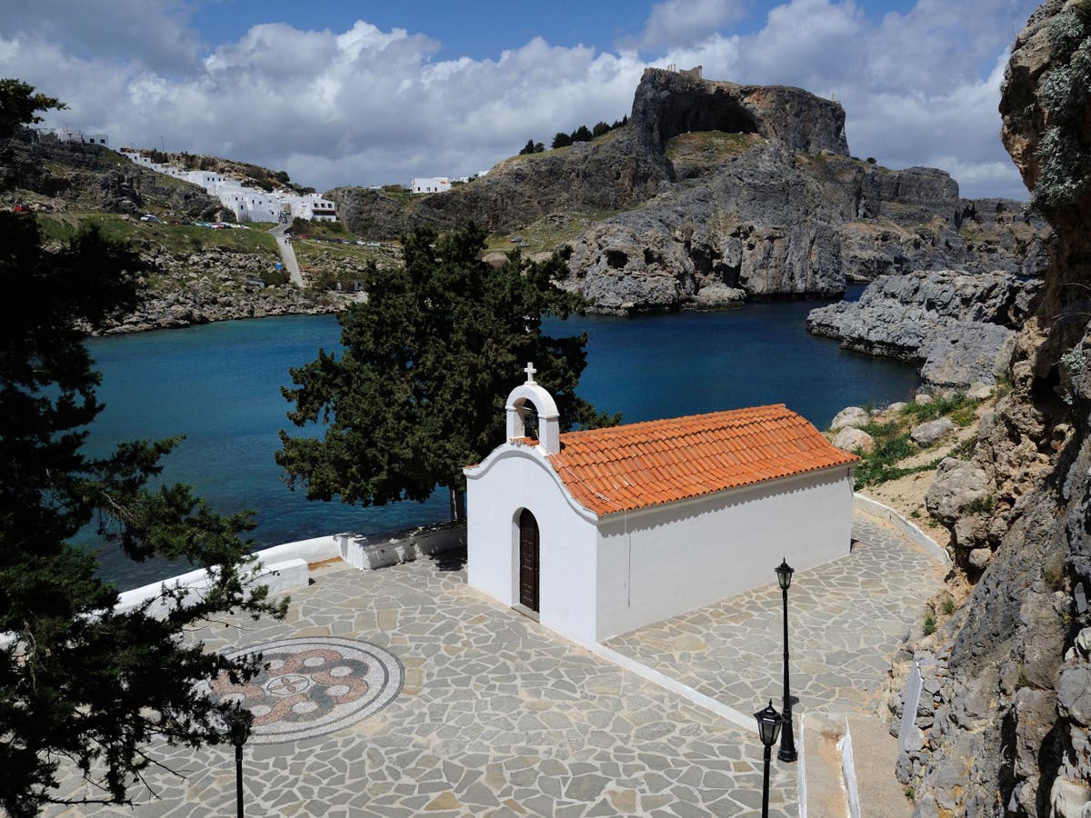 All foreign weddings banned in Greek Island chapel after 'sex' photo
