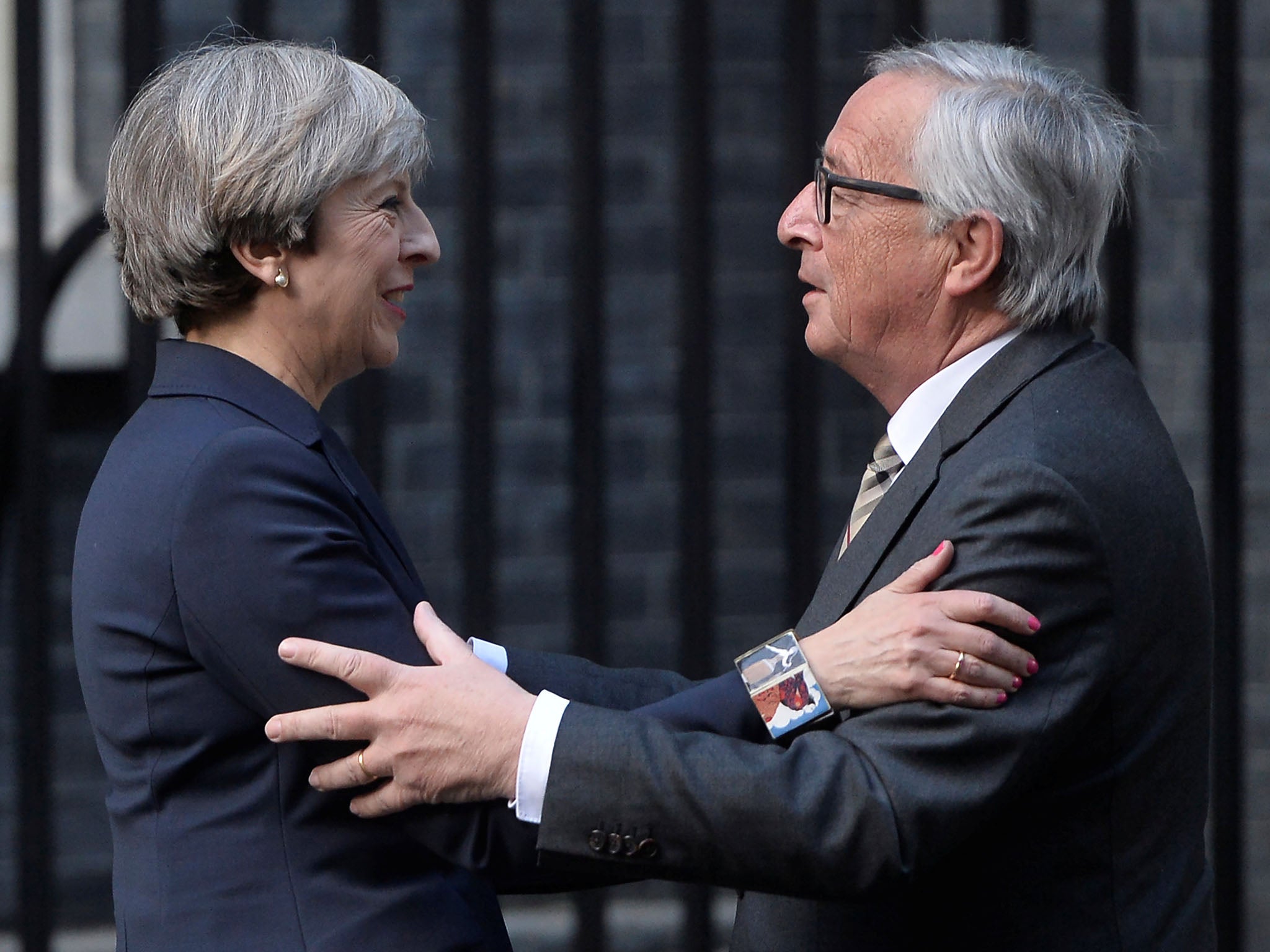 Theresa May and Jean-Claude Juncker's last dinner did not go well