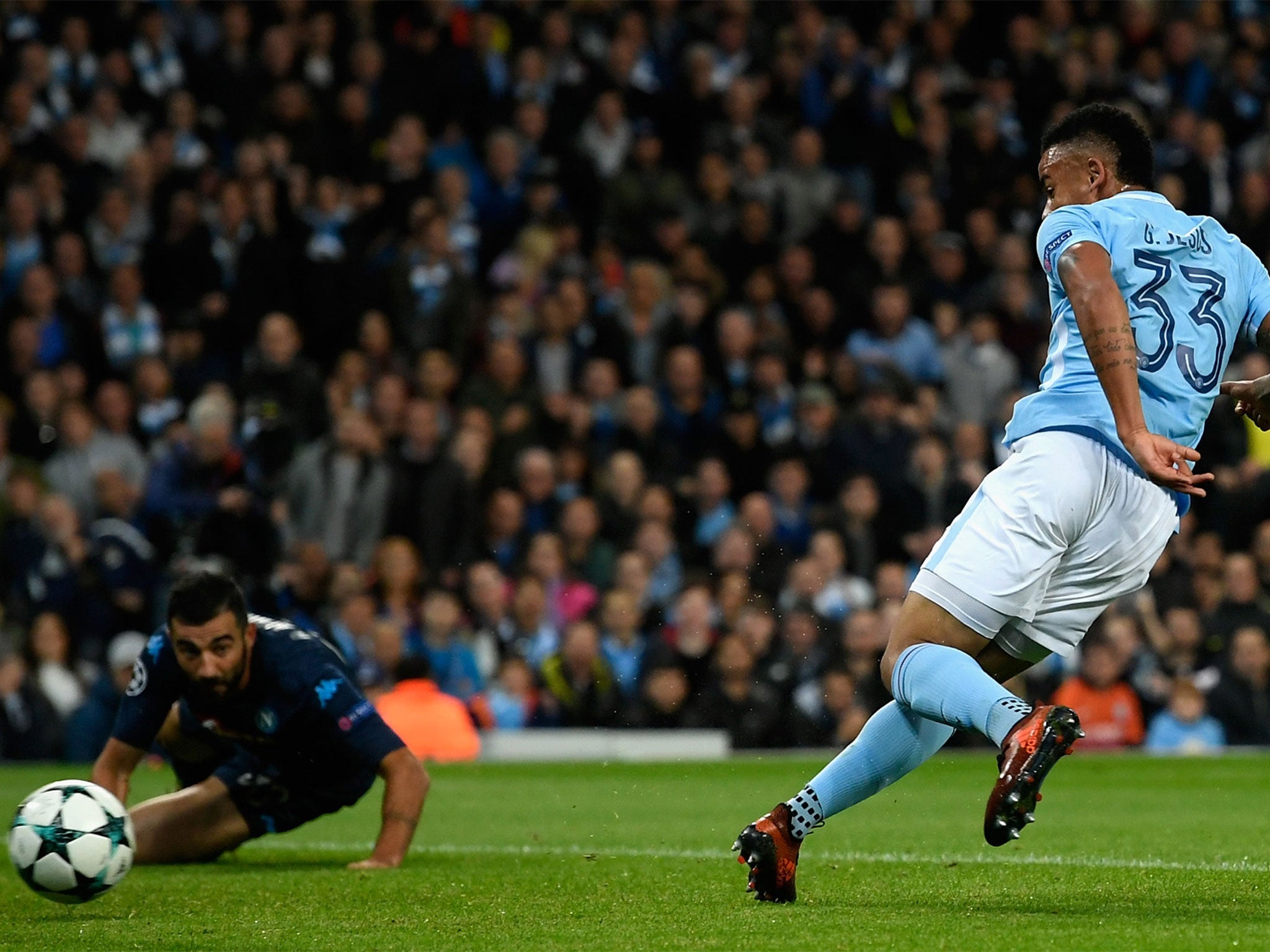 Gabriel Jesus adds City's second