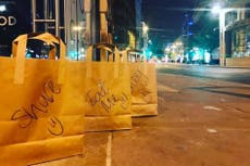 Restaurant leaves boxes of food for homeless each night