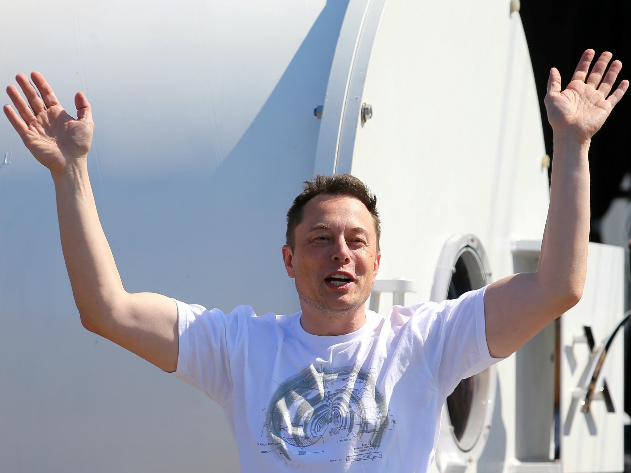 Elon Musk, founder, CEO and lead designer at SpaceX and co-founder of Tesla, arrives at the SpaceX Hyperloop Pod Competition II in Hawthorne, California, U.S., August 27, 2017